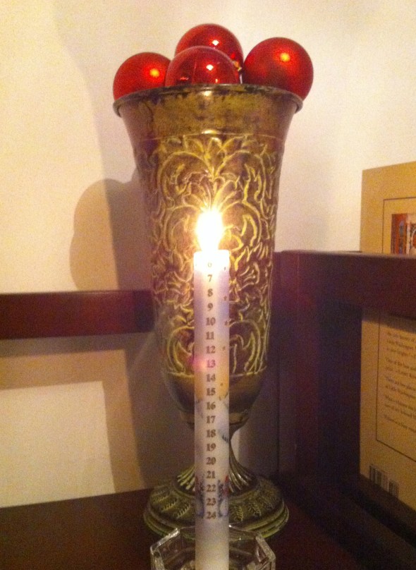 Christmas Decor 2013: A Broad Cooking